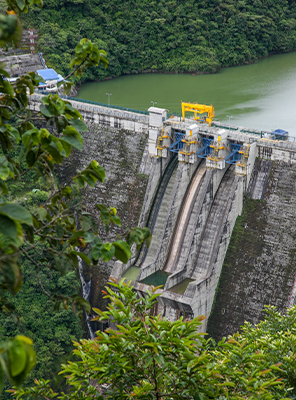 Plantas de generación eléctrica del ICE